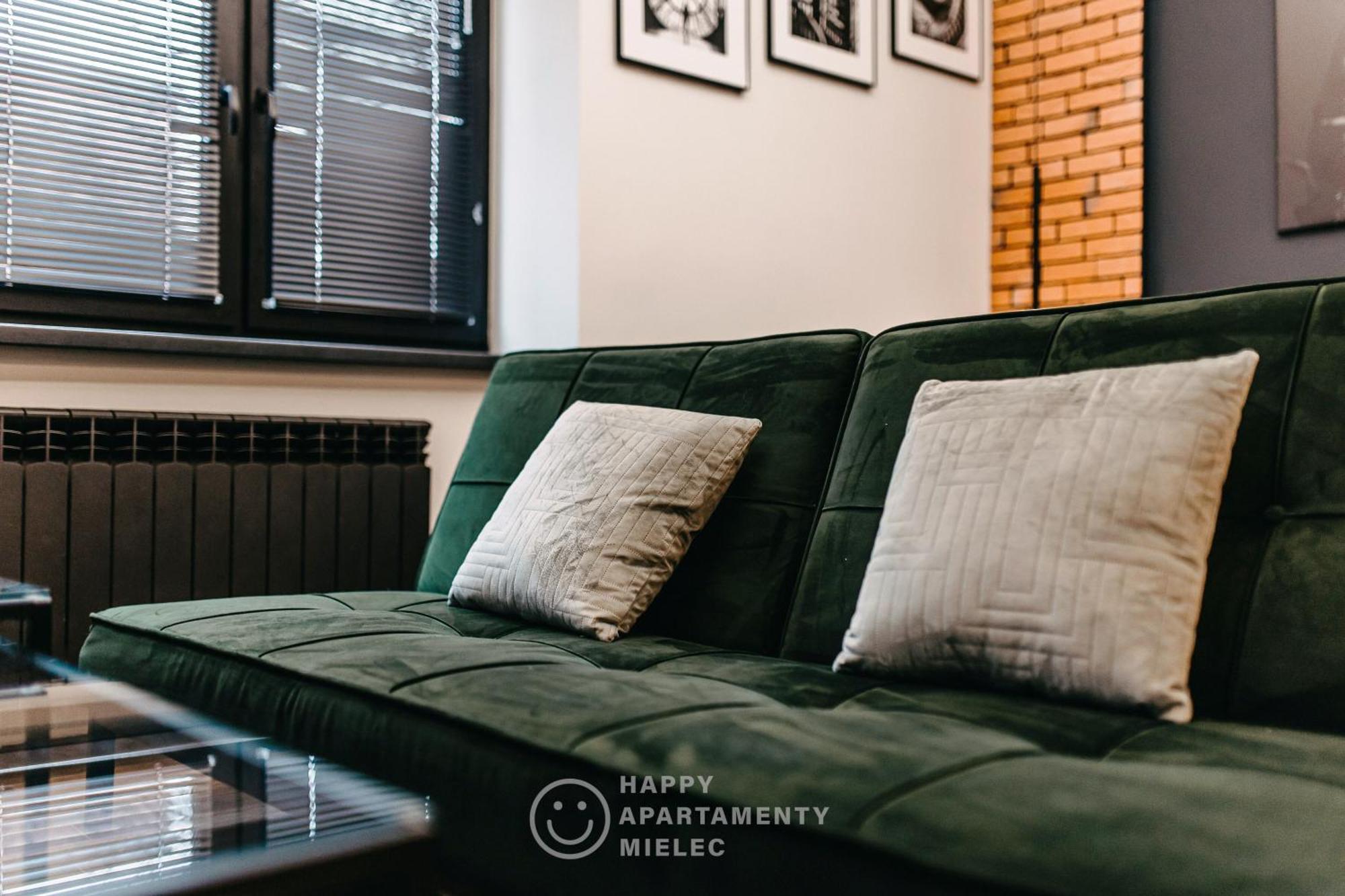 Happy Nest - Apartamentyhappy Pl Мелец Екстериор снимка